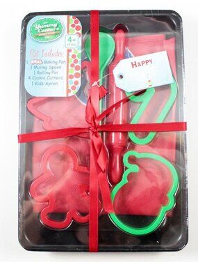 Yummy Couture 8 Piece Kids Christmas Holiday Baking Gift Set Age: 4+ L001